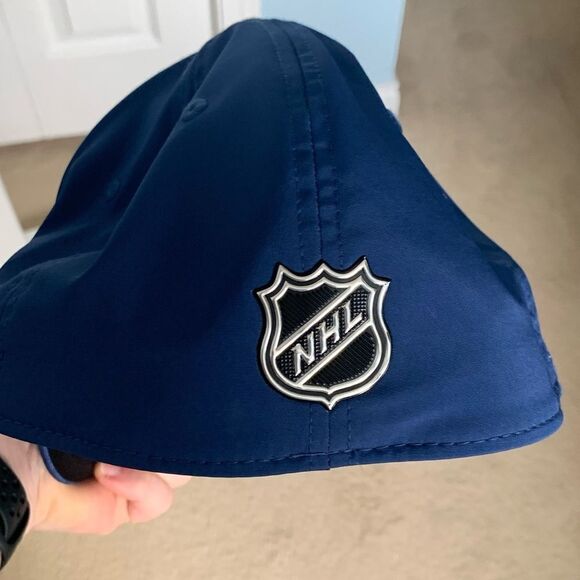 Toronto Maple Leafs Blue Cap - Picture 4 of 5